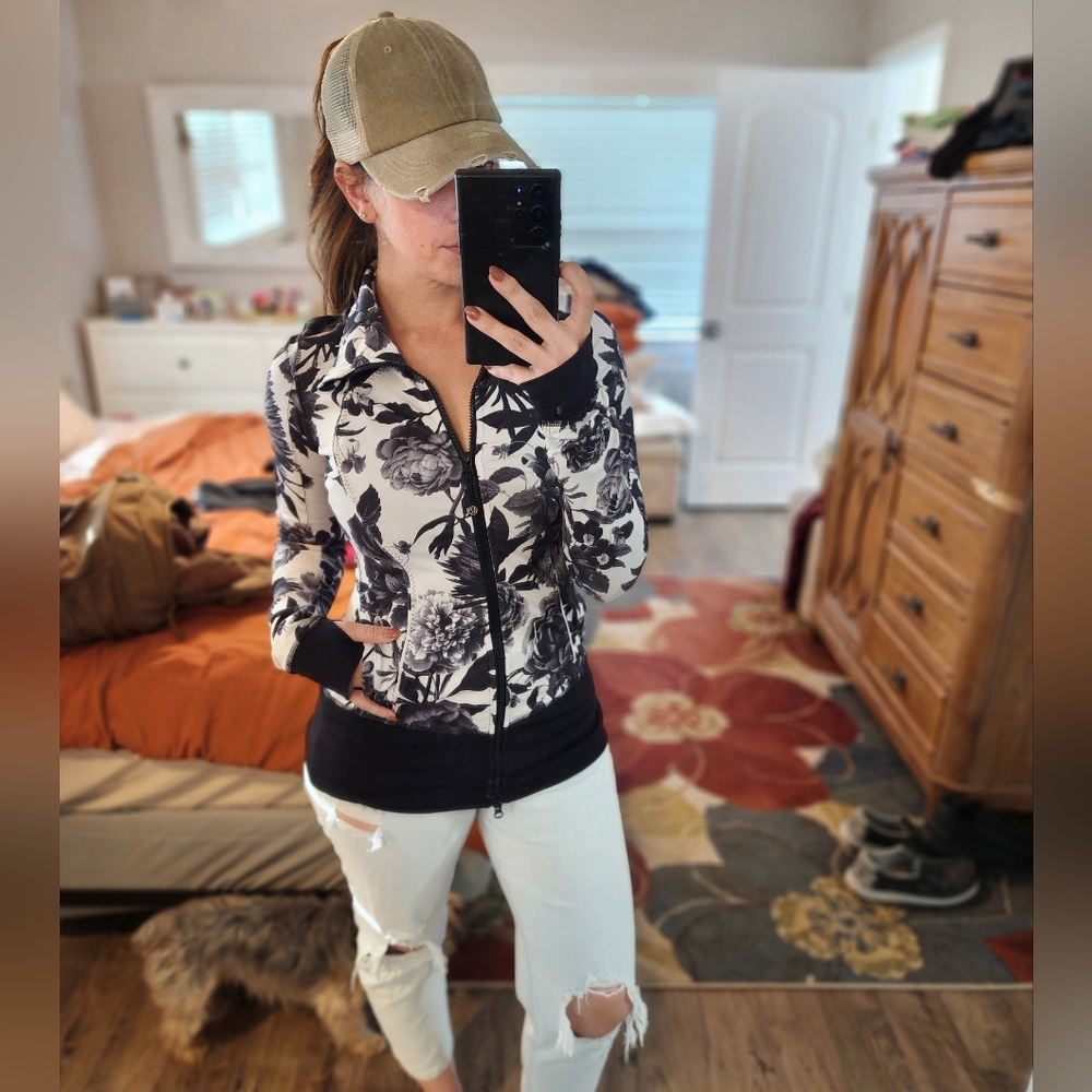 Lululemon Long Define Jacket Size 4